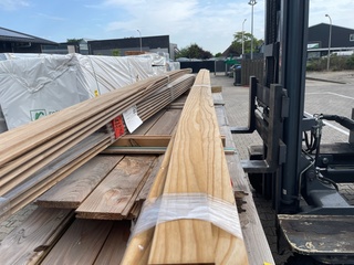 Ca. 12x Thermo Radiata Pine Planken Geschaafd, 18x90mm, lengte 480cm